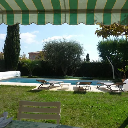 Дом отдыха Entre Et Vignobles Maison Trois Сен-Сир-сюр-Мер